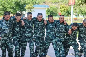 哈哈哈，新兵连还能这么玩？图片