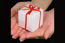 这几种保健品是智商税，过年不要再买了，医生告诉你如何关心长辈图片