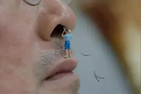 鼻毛“出洞”直接拔？住手！专业安全的鼻毛修剪器，随时随地能修图片