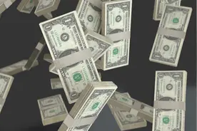 全球抛售10128亿美债！美国还要“印钞”20万亿？美元或贬值35%图片