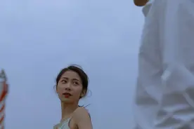 分手以后对方也很难受，为什么他却不接受复合？图片