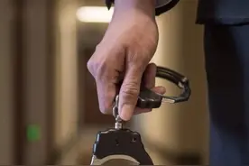 这个黑社会性质组织43人获刑，此前“老大”出狱曾鸣炮聚餐庆祝图片