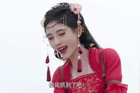 “半永久”妆容，程式化表演，全员降智只为衬托她？这女主太腻了图片