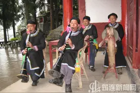 西南“低音之王”——苗族大唢呐图片