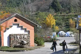 河南省信阳市新县：古村的逆袭图片