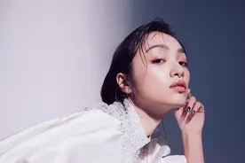 索朗美淇冷艳气质吸引眼球 网友们觉得她长得如何欢迎评论留言啊!图片