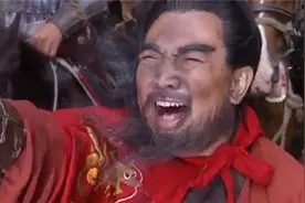 湖南山洞发现“真龙”，当地人无人敢靠近，专家：起码躺了上亿年图片