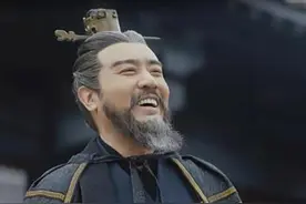 曹操去世后，他5岁幼子拉曹丕的手喊爹，曹丕直言我是兄不是父图片