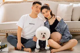 产妇分娩疼到大叫，老公陪产不耐烦反手一巴掌，医生的做法被点赞图片