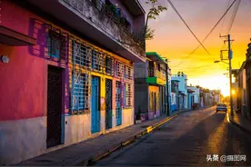 周杰伦新歌mv取景地也太美了吧！为色彩而生的国度图片