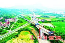 西溪特大桥9月前将完成转体图片