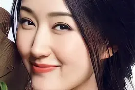 风含情水含笑——杨钰莹图片