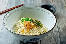 晨读 | 夏日三香图片