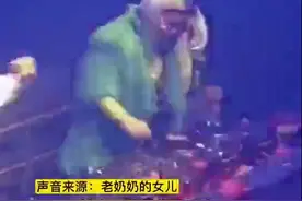 长沙66岁奶奶白天炸臭豆腐，晚上蹦迪当DJ！同事：比年轻人嗨图片