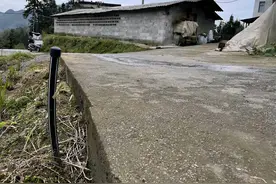 贵州金沙部分农村饮水工程成摆设 村民等水3年无果图片