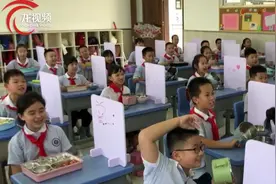 “小小一粒米，来之不容易”这所学校自编自演儿歌诗朗诵 生动上演开学第一课图片