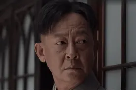 王志文在《叛逆者》的扮相笑死人图片
