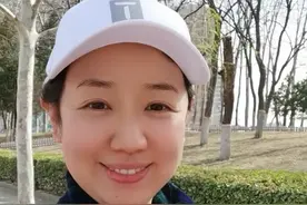 38岁关凌晒近况，潘长江女儿意外入镜变化太大，网友：这是谁？图片