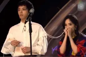杨幂撩男无数几乎从未失手，华晨宇应该是唯一一个撩不到的吧？图片