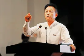 如何看待启蒙读物《三字经》、《弟子规》？易中天直言：这是毒药图片