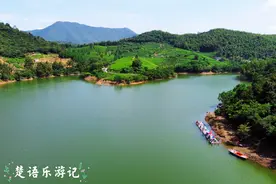 宁波镇海这个水库风景旖旎，成骑行和钓鱼胜地，梯田茶山美不胜收图片