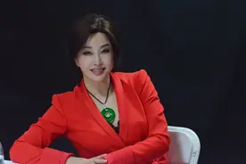 当年丈夫被刘晓庆“抢走”，赵雅珉独自抚养孩子长大，如今很幸福图片