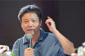 反抗命运or命中注定，海明威和余华的"硬汉"形象，不屈中有何不同图片