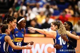 女排“无耻的歧视”！欧美球员涉嫌侮辱黄种人，曾春蕾被对手套路图片