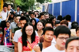 高中生迎来“坏消息”，复读将变得更加困难，艺考生也出现新门槛图片