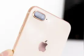 iPhone 8P杀后台真的很严重？这极限测试颠覆了我对它的看法！