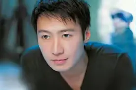 关于黎明的颜值，很多人有话想说，形成了两个极端的阵营图片