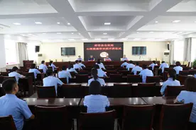 提升心理服务质量 建立专业人才队伍——府谷县公安局举办心理健康培训班图片