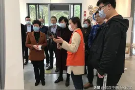 宜昌市民政局局长文媛到鄂州街道社工站和社会组织调研图片