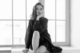 一组的美女模特摄影图片