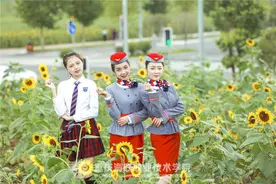 标准礼仪忘了你别慌！淑女礼仪班今日开课~图片