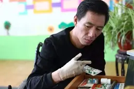 1996年因捡了一条“钥匙链”，失去了双腿和左臂，宋学文后来如何图片