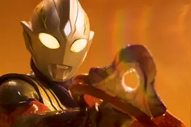 特利迦奥特曼专属武器圆环之臂周边公开 555和欧布：这玩意眼熟图片