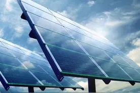 「财富周评榜」光伏股集体下挫：“三剑客”市值齐下滑隆基跌破4000亿，“阳光上机锦浪香”风光不再图片