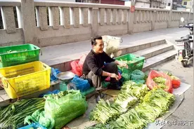 社区团购正在“蚕食”卖菜小商贩的生计，可喜还是可悲？图片