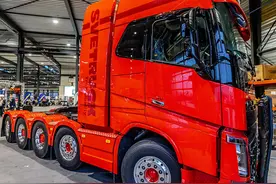 记录一辆5轴沃尔沃FH16的诞生过程，带您见识欧洲卡车的改装文化图片