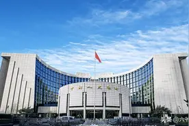 中美货币准备脱钩？央行放弃汇率目标的背后，这次不会再救美国了图片