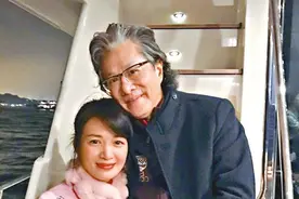 陈少霞嫁富豪逆转命运，夫妻甜蜜挽手逛街，亿元豪宅千万豪车曝光图片