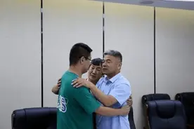 金庸《射雕》走进现实，郭新振被网友斥责认贼作父，他错在哪了图片