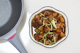 天外有天，一口好锅：帝伯朗菲尼雅浮雕钛钻多用不粘锅图片