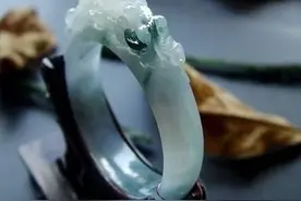 新手小白如何挑选玉石手镯图片