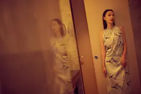 投行女精英转行成屏幕女神：她是个例外图片