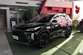 内饰豪华，外观设计前卫，197马力，实拍奇瑞星途TXL图片