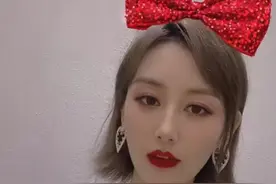 恩爱都是假象？江苏台一姐晓敏吐槽老公：盒饭只顾自己吃还装贴心图片