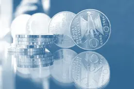 货币大放水实质是一场财富掠夺，谁来监管央行图片