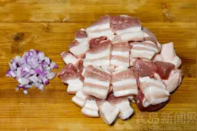 端午节到了 自己动手其乐无穷 教你做红烧肉粽子图片